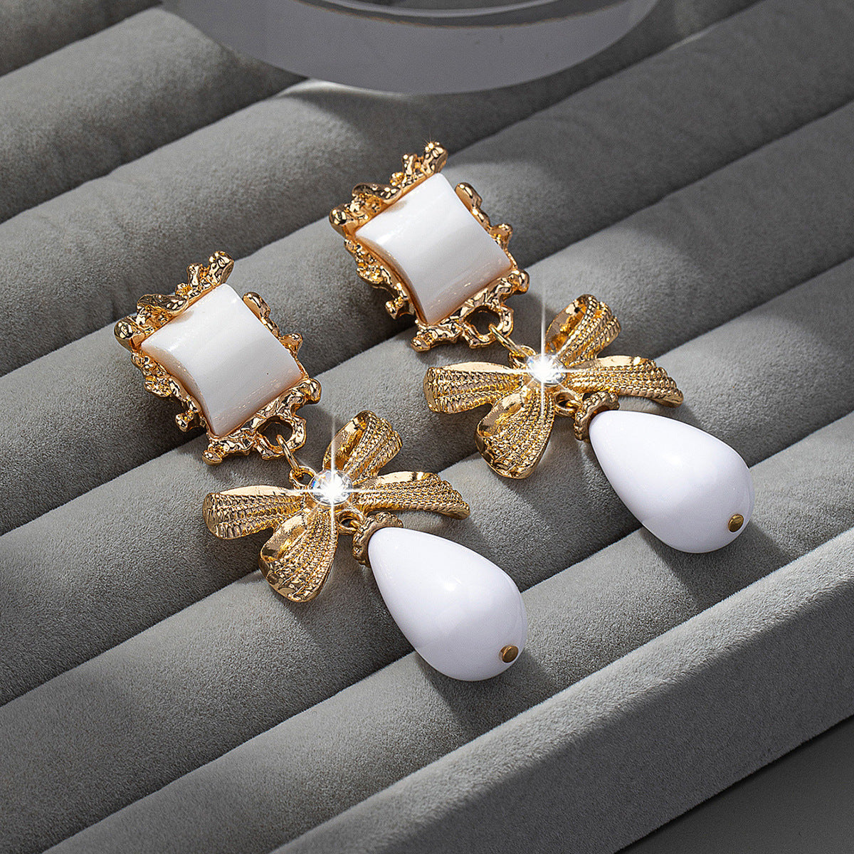 Black Bow Niche Design Graceful Earrings