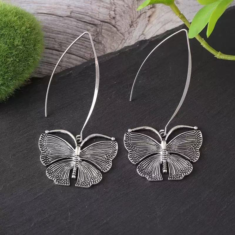 European And American Retro Long Butterfly Pendant Earrings