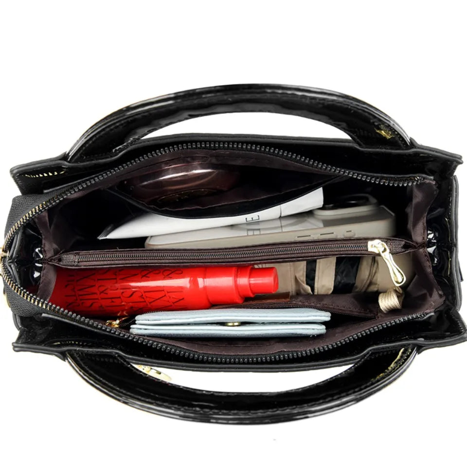 Alligator Motif Kangaroo Brand Bag